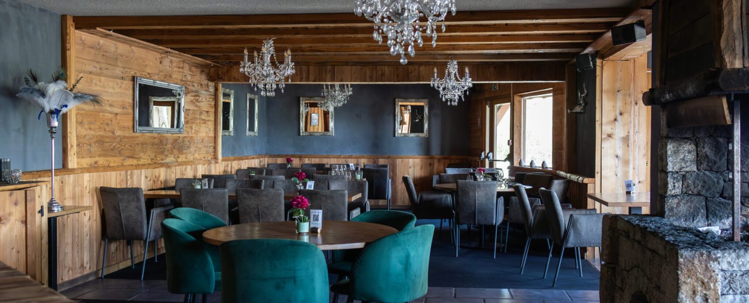Restaurant-scaled.jpg Restaurant-scaled.jpg